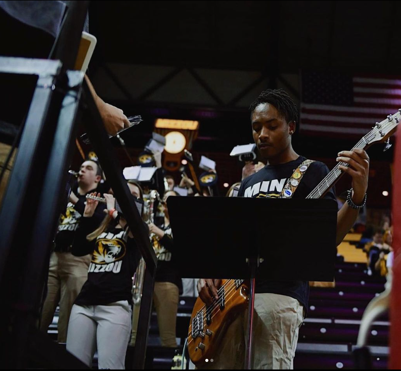BandofAngelsKC's tweet photo. Calling all Mizzou Fans! 

Show your Tiger Spirit and support Mini Marching Mizzou this Friday at Art That Blows! We'll have amazing local food, a silent art auction, and a dance floor w/ your name on it 😉

Get your tickets at https://t.co/MCpxCroJYd

#MIZ #MIZZOU #BOA #ATB #KC https://t.co/u8TQjRFuOS