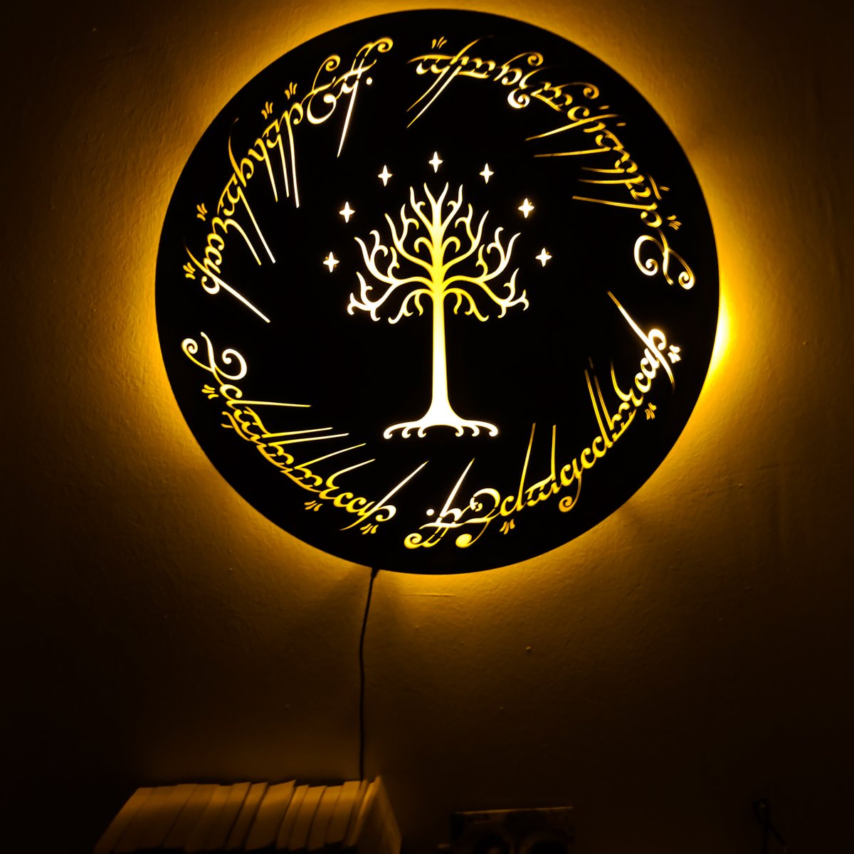 "Bir gün yolumuz bizi oraya götürecek ve kule nöbetçisi şöyle seslenecek; Gondor’un efendileri döndü!"

#LOTRonPrime #TheRingsOfPower #LOTR