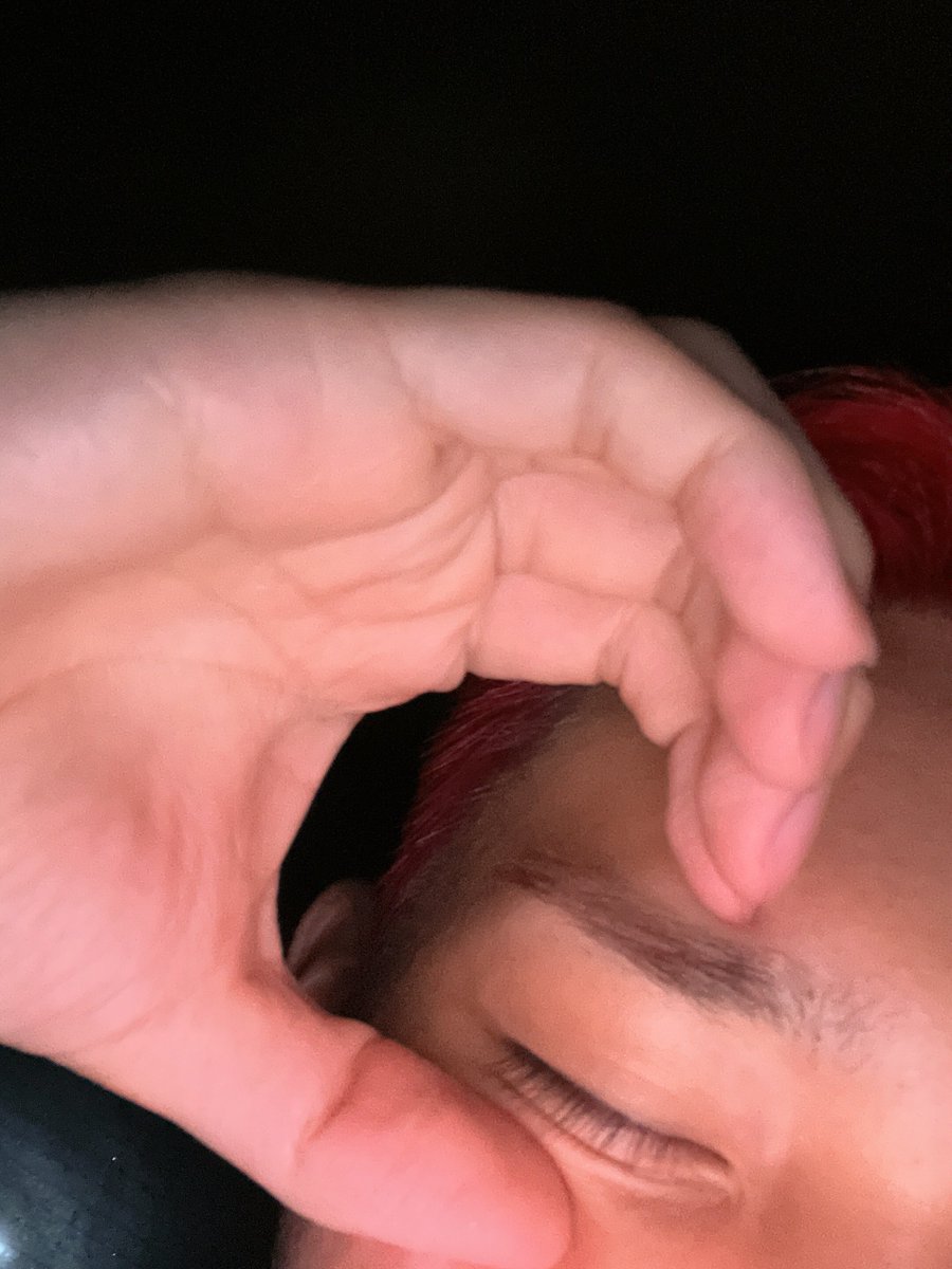gonhunthinker's tweet photo. he's so cuteeee :,) https://t.co/rznu6PGbrX