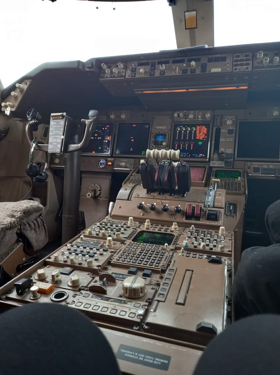 ElizabethGraney's tweet photo. When your aviatiom mad daughter loves her work experience so much you know she will love her future career goals! Testing 747 engines today 😀 @RWBAcademy #noordinaryworkexperience #year10 #futurepilot #RAF #RAFAC #proudMum @2491Atc https://t.co/FxAMI4yoYJ