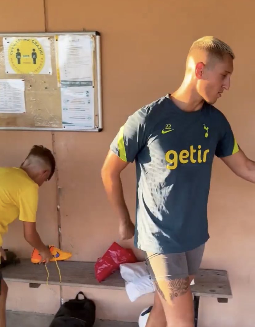 PresidentBenta's tweet image. Still wearing Spurs gear. You can’t help but love him 🥺