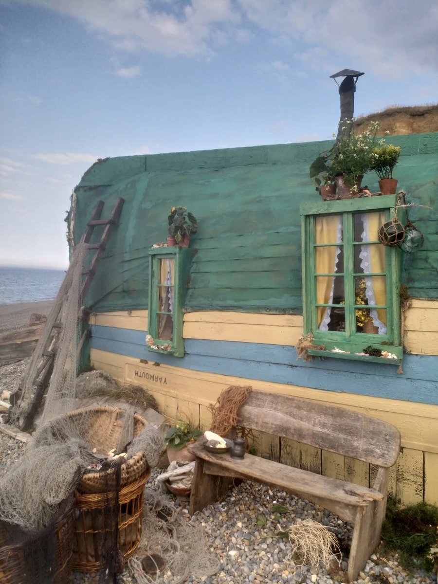 freshmoviepod's tweet photo. #BoFM is volunteering to broadcast from an inverted boat house on the beach -- we just haven't been formally invited yet https://t.co/MTkavTcMcU