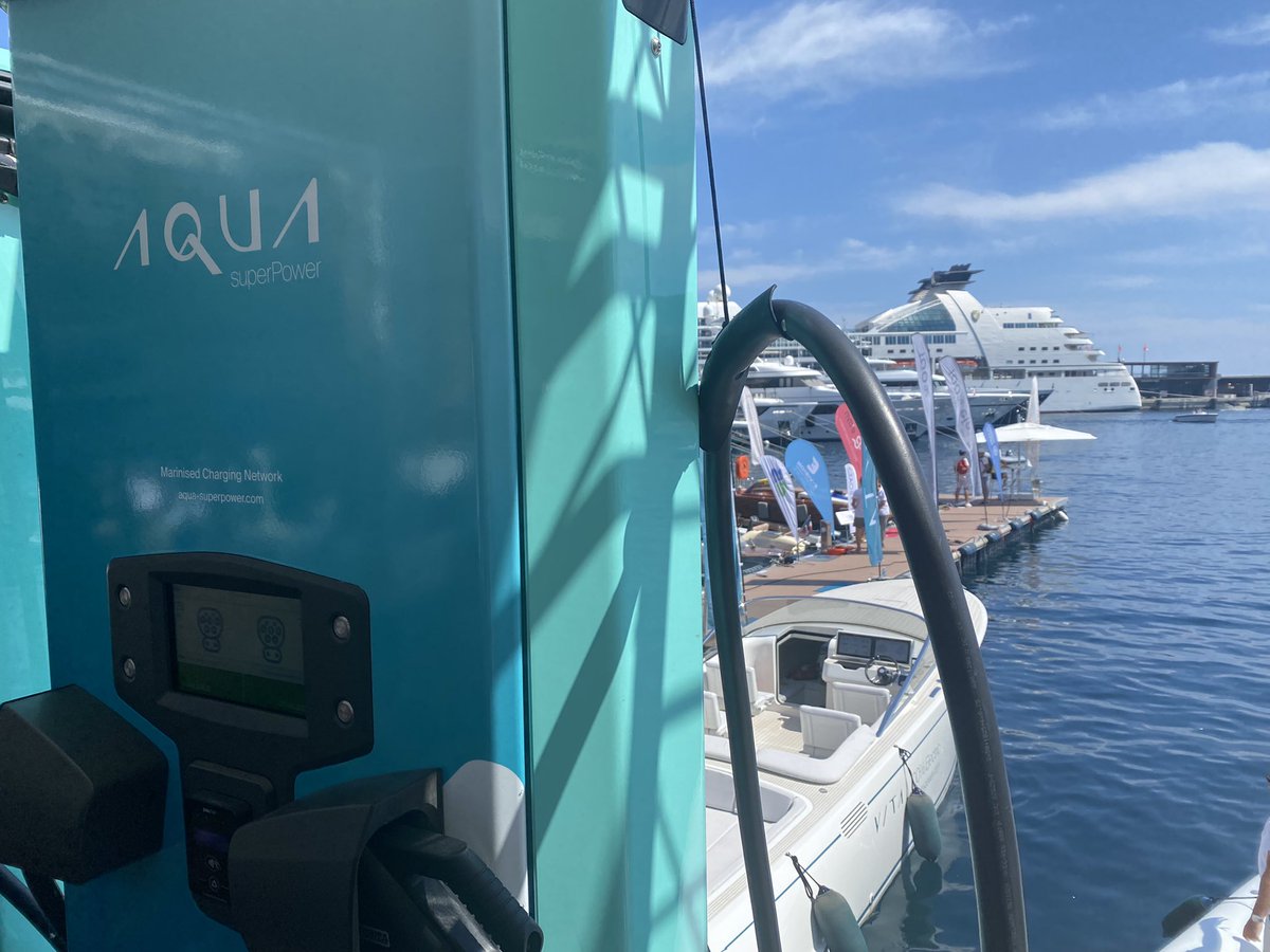 Alain_Thebault's tweet photo. Thanks to Rory Trahair for the sea trial of the amazing electric @VitaYachts 👍⚡️🌎 https://t.co/KWE6RRMlXX
