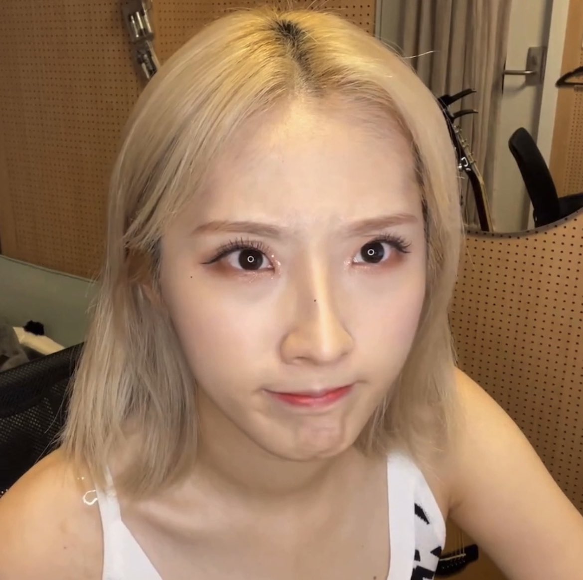 haseul (day) loops tweet media