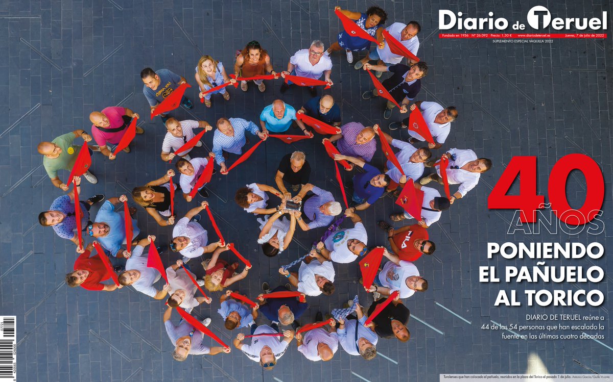 diariodeteruel's tweet photo. Han tenido el privilegio de ponerle el pañuelo al Torico de Teruel, una tradición que cumple 40 años. Son los protagonistas de nuestro especial de la Vaquilla 2022. Este jueves, gratis con DIARIO DE TERUEL. https://t.co/UMRrILwa1f