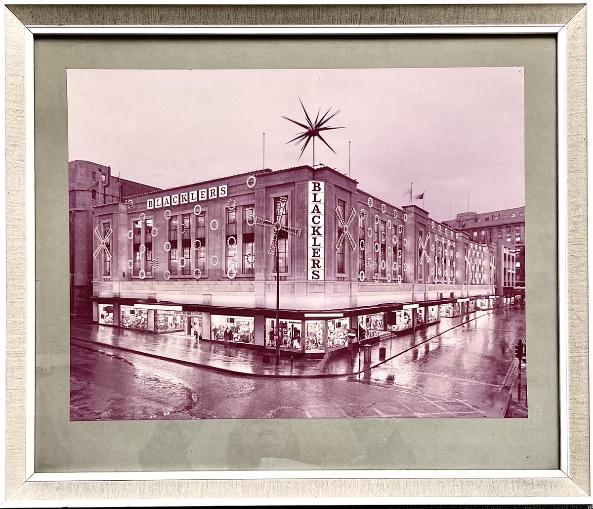 CatoCrane's tweet photo. Rebuilt Blacklers Stores #Liverpool #Christmas ?c1950s/1960s Large Photograph - Quiz ? Which Famous Pop Musician Worked Here for a Few Months c1959 ? Now #JDWeatherspoon #Wetherspoons @shrewsmorris @YOLiverpool @VisitLiverpool @WetherspoonsTA @angiesliverpool @LudoJanssens @LFC https://t.co/0dEoCwOC2Z