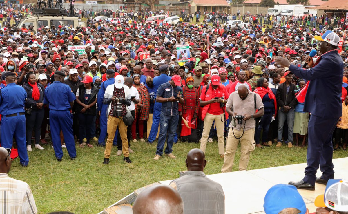 mamangilu's tweet photo. Baba na Martha. Githunguri stadium Kiambu County. @RailaOdinga @MarthaKarua. Nimurajiwa? INAWEZEKANA. https://t.co/mFhFGyU4Cb