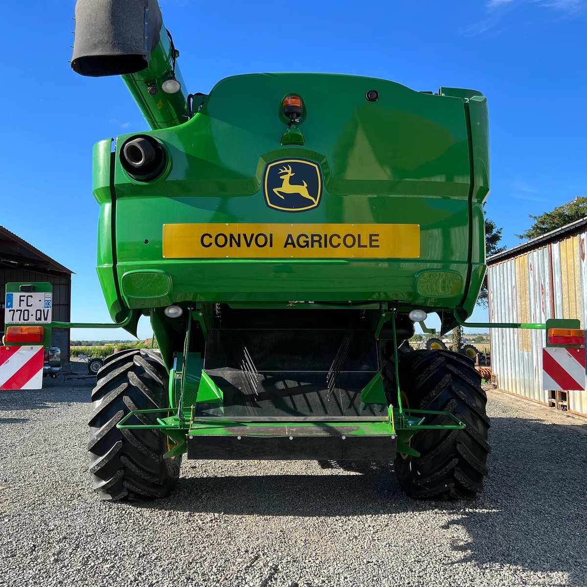 Elle est prête ! Merci à <a href="/Michelin/">Michelin</a> et <a href="/Euromaster_Fr/">Euromaster France</a> pour la réactivité, sans oublier somac pour les jantes. #GOODJOG. Passage de 620/70r26 à 750/65r26 miche cerexbib2 devant toujours et ne pouvant faire plus 900/60r38 cerexbib2 tjr 👌✅