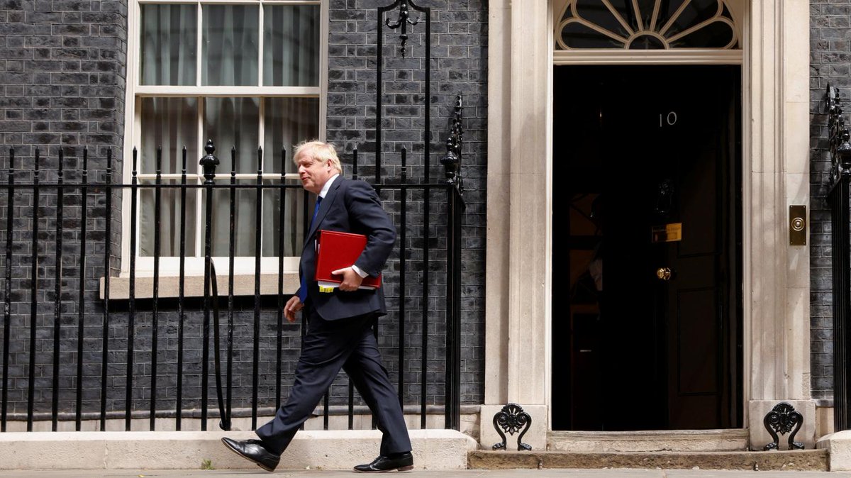 thetimes's tweet photo. 🔺 JUST IN: Boris Johnson has told cabinet ministers that he will not resign because he believes it would cause months of chaos and instability https://t.co/ESKxdsJ952