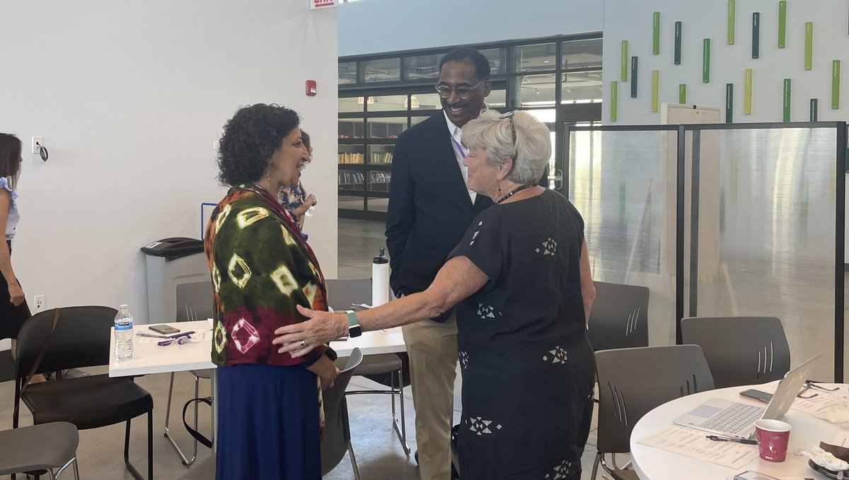 chicagoprize's tweet photo. The @PTFound_ Chicago Prize 2022 nominees are off to a great start. We welcomed the teams at our recent orientation session at @TheHatcheryChi. Scroll through the photos to see the visionary community leaders who are building a more equitable Chicago. #ChicagoPrize2022 https://t.co/dEpblrf96R