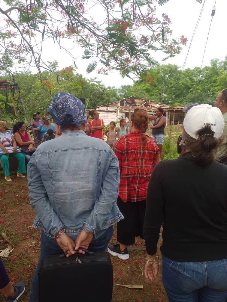 DirDMSLaSierpe's tweet image. Recorrido al consejo popular de #Mapos y comunidades vulnerables: Canta Rana y Aguachile. Se dio espuesta a preocupaciones de la población, solucionamos otras y gestionamos el resto.
#SaludLaSierpe 
#CubaPorLaVida 
#CubaPorLaSalud 
#Cuba