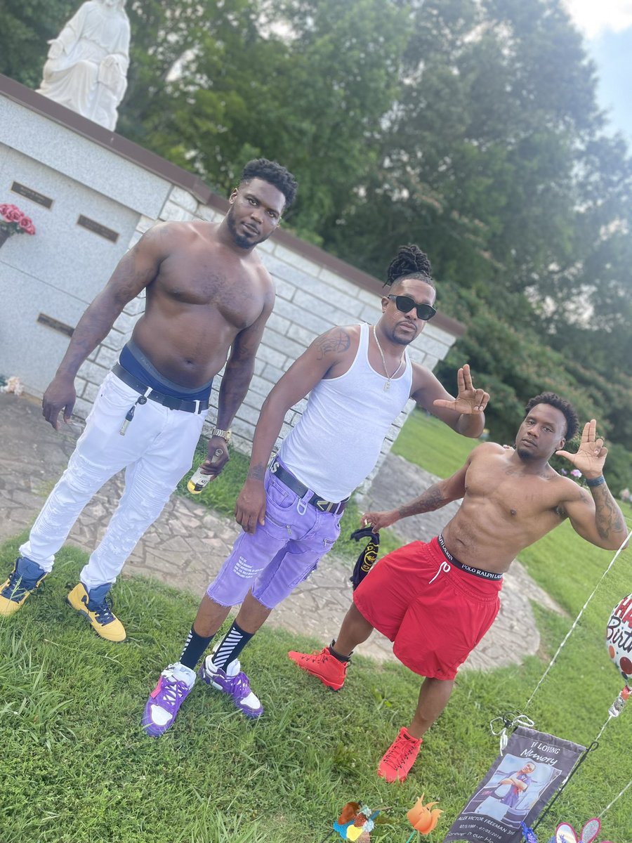 Bou_N_Cer_Bee's tweet image. #LLKA 👑 #AlleyBoi