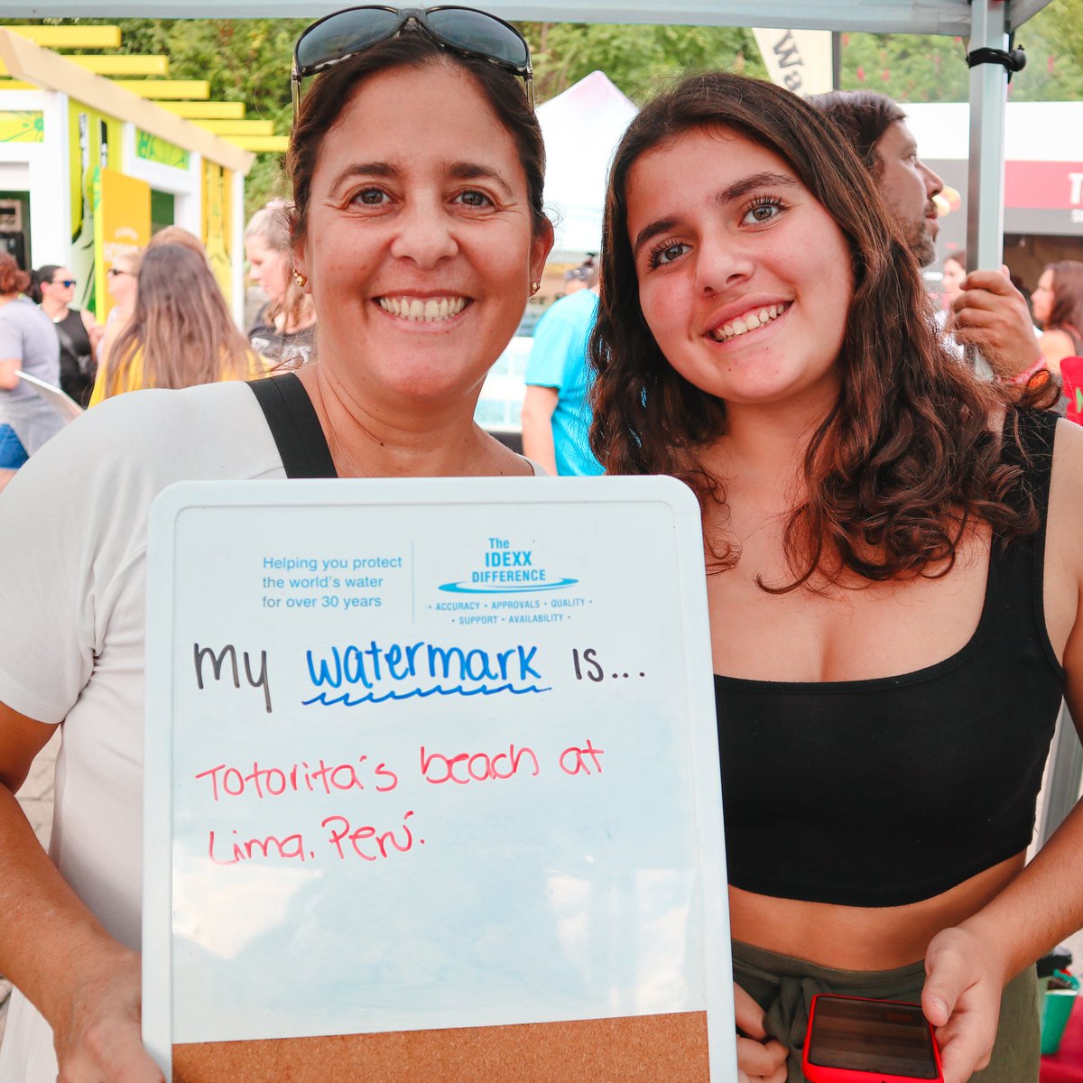 swimdrinkfish's tweet photo. We asked folks at the @jackjohnson concert "What's your Watermark?" 

Thank you for having us @allatonce for an incredible evening! 

What's your Watermark?https://t.co/Kuzi0VL82A

#mywatermark #watermarkproject https://t.co/pQFztGA2KW