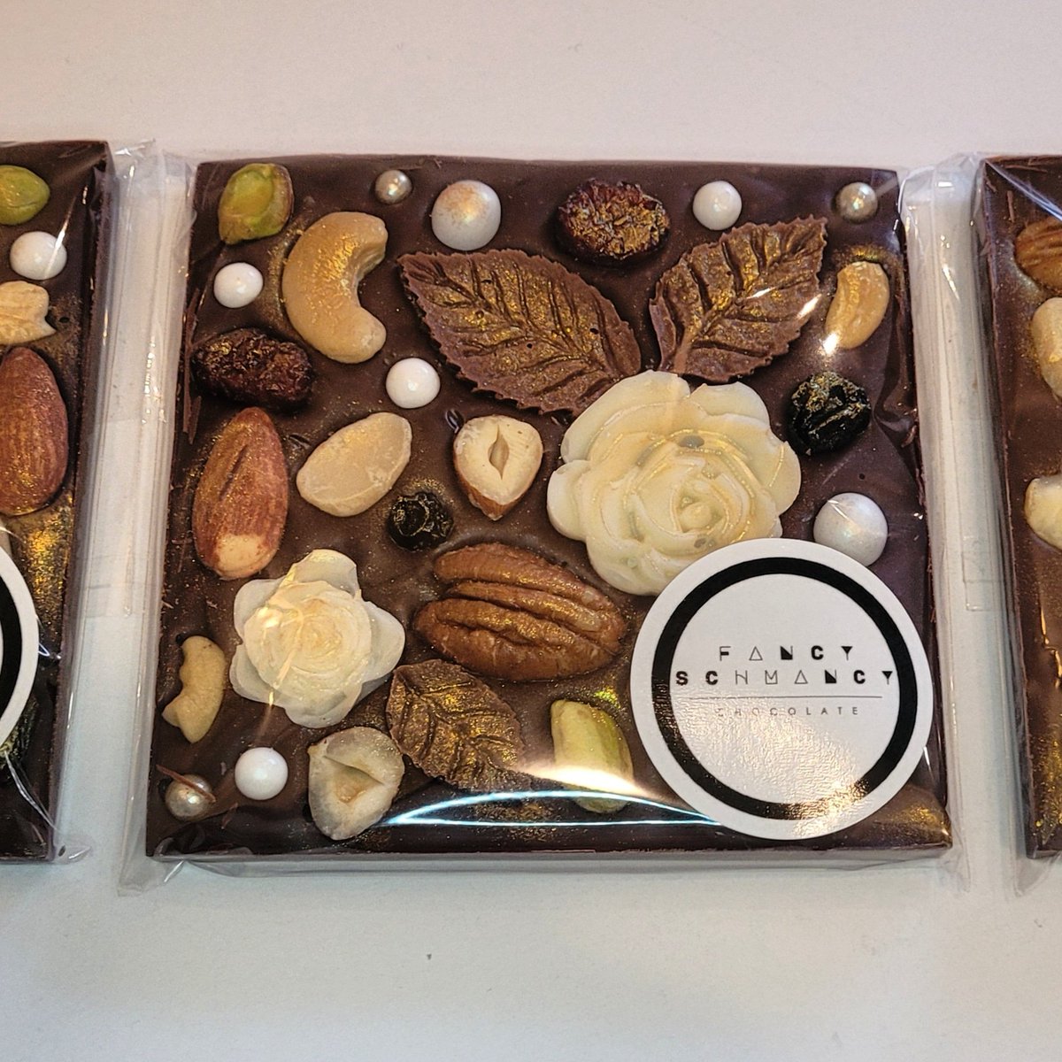 Industrialtake's tweet photo. Fruit &amp; Nut Artisan Bar #darkchocolate #whitechocolate #milkchocolate #macademianuts #almonds #pistashios #cashews #pecans #Hazelnuts soooooo good! https://t.co/wip2VfEPAi