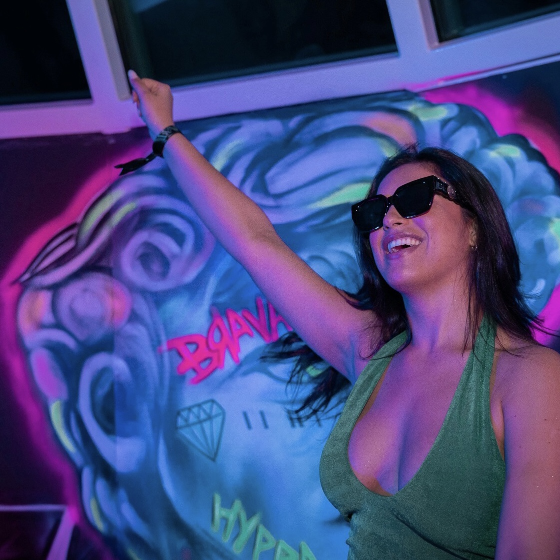 CLUB BRAVA tweet media