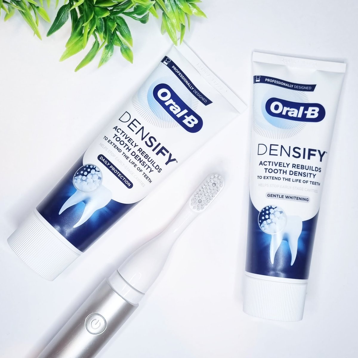 samples_beauty's tweet photo. #gifted these from @supersavvymeofficial to test &amp; review.

The Densify range, Daily Protection &amp; Gentle Whitening, actively rebuild tooth density to extend the life of teeth, protect &amp; whiten.

50% off in Boots until the 23rd August 22.

#ad #oranbdensify #savvycircle #oralb https://t.co/ZcLAovpzQ8