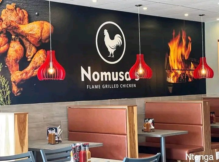 sanelempinga2's tweet photo. Hey family.

Please meet Mr Nxumalo owner of Nomusa flamed grilled Chicken at Inanda Township KwaZulu Natal.

I guess this is the guy we have been waiting for who will take KFC and others toe to toe. I hope he open his business for franchises. He deserve the country's support. https://t.co/5QclB7NyK1