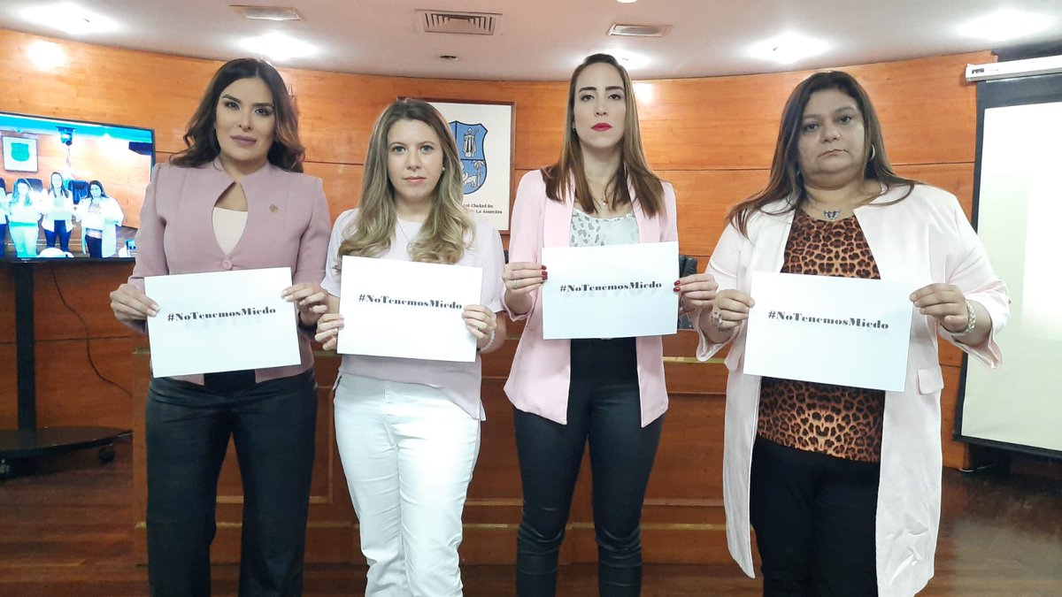 juntasuncion's tweet photo. Con el apoyo de todos los concejales a sus colegas agraviadas, la JMA resolvió declarar persona no grata a Raúl Melamed en repudio a sus expresiones misóginas e infirmar por nota a los medios donde trabaja el periodista la postura de la Junta sobre el particular.
#JuntaAsu https://t.co/4qWEvObHRM