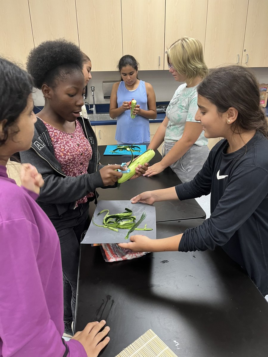 Sushi time at Camp Cajon with Montgomery’s Roadrunners😎🍣🍙<a href="/CajonValleyUSD/">CajonValleyUSD</a> <a href="/MontgomeryCVUSD/">Montgomery MS</a>