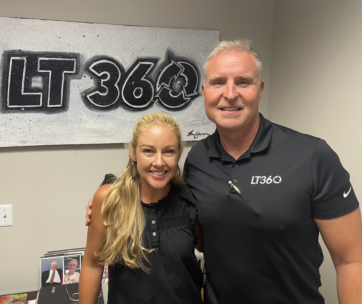 DawnDavenportTN's tweet photo. Hanging with Coach Scott @LT360Coach today!!! They helped me get to feeling back to normal (and find my energy!!!) after I had Baby Babs 🙌❤️ #LT360 #LiveyourBestLife #CellularHealth https://t.co/kZiWvonMo5