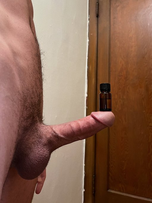 What&rsquo;s your go-to poppers brand? https://t.co/3rGWu2LdyS
