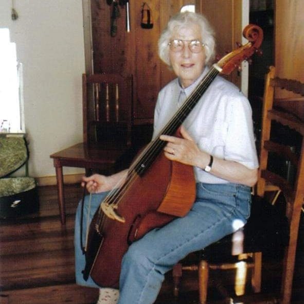 BrokenConsortCL's tweet photo. Renate Mattich (✩ 11-01-1923, Bremen, Alemania / ♰ 05-07-2022, Purranque, Chile)

#EarlyMusic #MúsicaAntigua 
#AlteMusik #MusiqueAncienne 
#ViolaDaGamba #FlautaDulce
#Chile #Música https://t.co/QevNE2Z9Oq