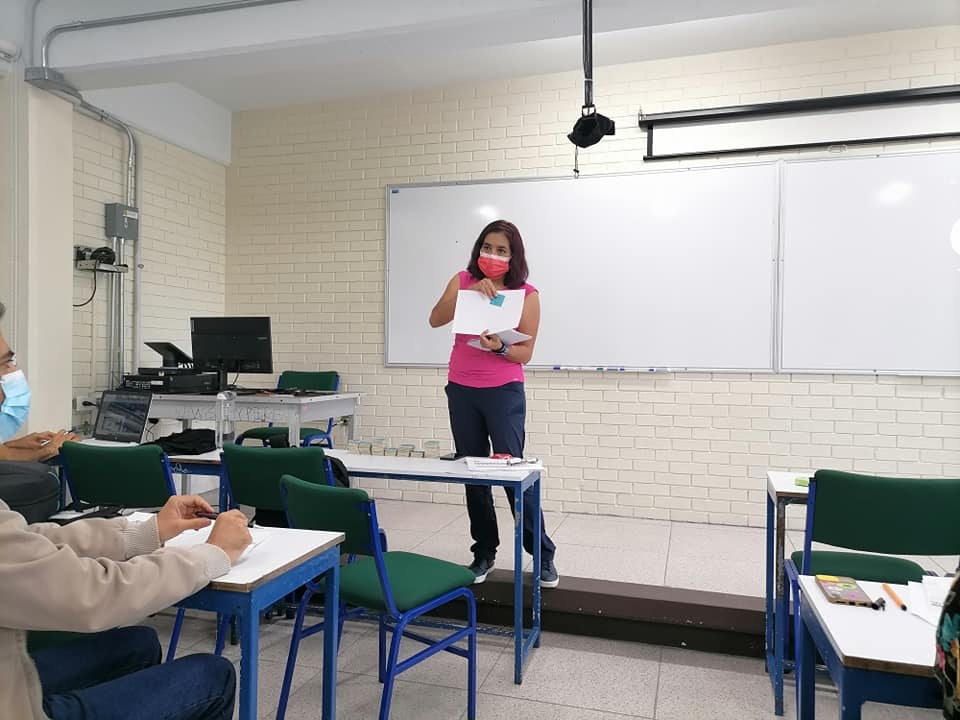 iiia_uv's tweet photo. 😍 🧠 ¡¡ Con entusiasta participación, comenzó el primer día de actividades del 2o Seminario Iberoamericano de Pensamiento Computacional (#SIPECO 2022) organizado por la @AmexcompAC, la @SCo2_ y el @iiia_uv !! 👨💻 👩💻 https://t.co/WWHC0PwihZ