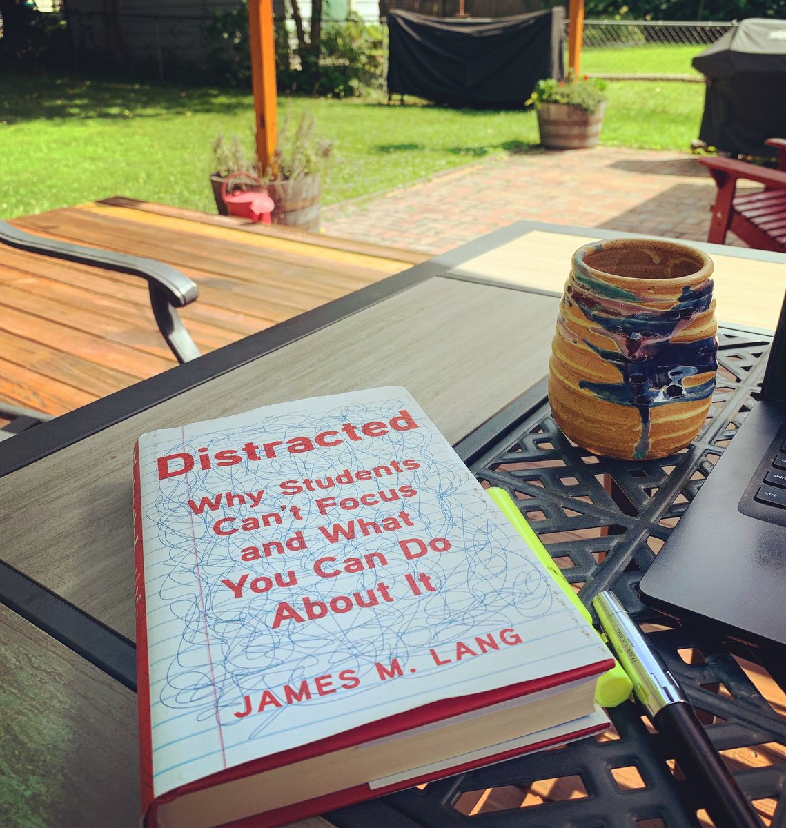 Looking forward to facilitating our @gouchercollege Faculty summer book group starting next week. This year we are reading “Distracted: Why Students Can’t Focus and What You Can Do About It” by the always excellent @LangOnCourse