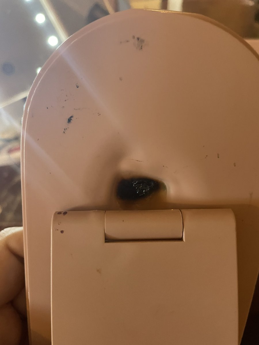 sandraweb's tweet photo. #ArgosHelpers I brought a lush makeup box in June, I plugged it in to charge and it nearly caught light, I don’t have the receipt anymore, can you help? https://t.co/eBDKpho2q3
