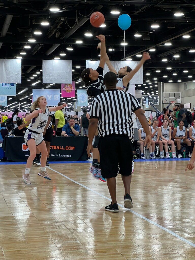 CYAShock2025's tweet photo. Fun time at the @TFNsRun4Roses https://t.co/bFb8SUY8ZH