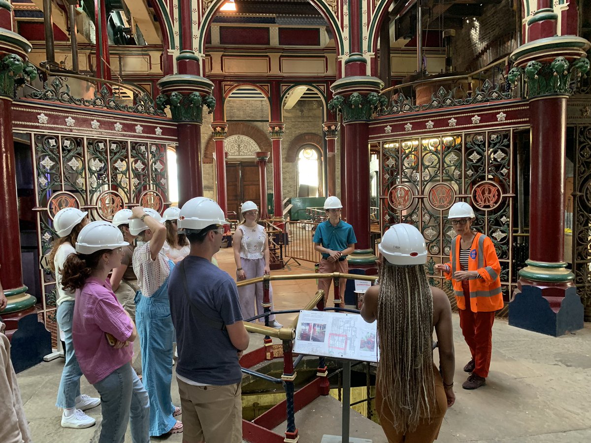 clintwillson's tweet image. Afternoon spent w/ @LSU @LSUEngineering @LSU_CEE &amp;amp; @jpardue03  @CrossnessET - always amazed at this mid-19th century facility! #LSUCEEStudyAbroad22