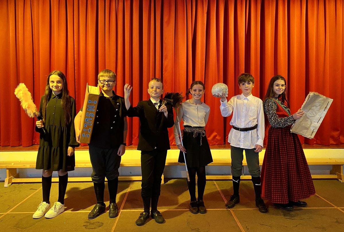 stanthonysm22's tweet photo. Year 6 are looking fantastic and all set to perform “Shakespeare Rocks.” Dress rehearsals this week for some of the classes to see and then on Monday two shows for the parents! https://t.co/XJfqHPeiYg
