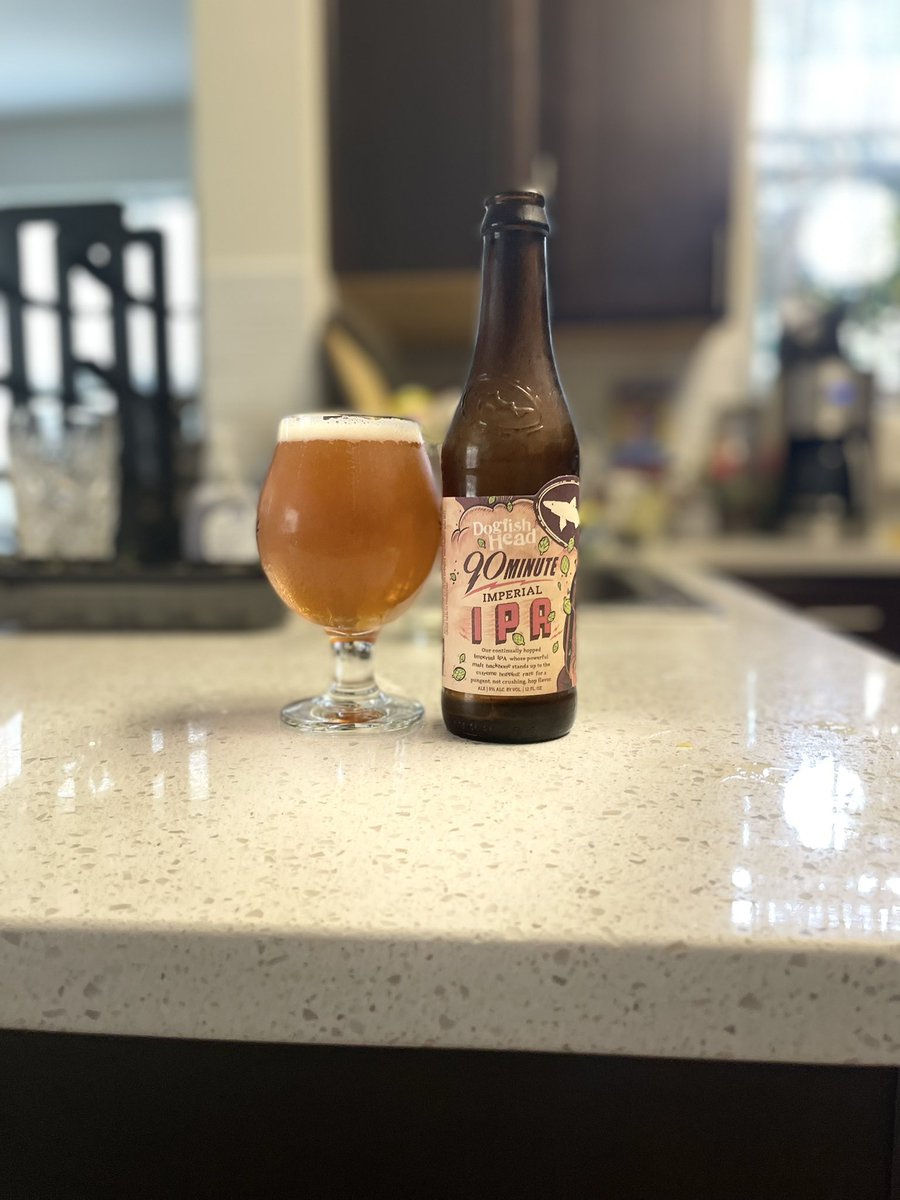 PastorPastTime's tweet photo. A great #dogfishbeer 90 imperial ipa. @sommbeer @GoodBeerTweet @Beersies @beerfriends_ @Just4BeerLovers, @deltrems @cellmavin @beer4strgclimat @beer47 @Brujr71 @GoodBeerTweet @Longm8 https://t.co/MuzCEttOYm