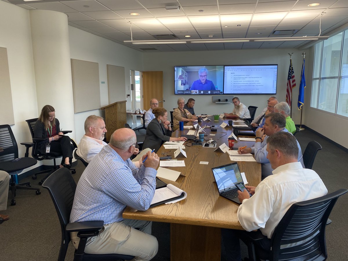 MNSoyGrowers's tweet photo. Director Chris Hill, who also sits on the ⁦@CleanFuelsAA board, is attending the Biodiesel Task Force meeting in St. Paul w/ industry leaders. The task force is receiving biodiesel plant &amp; regulatory agency updates, &amp; discussing opportunities to increase MN’s biodiesel use. https://t.co/uYhZJU4ieV