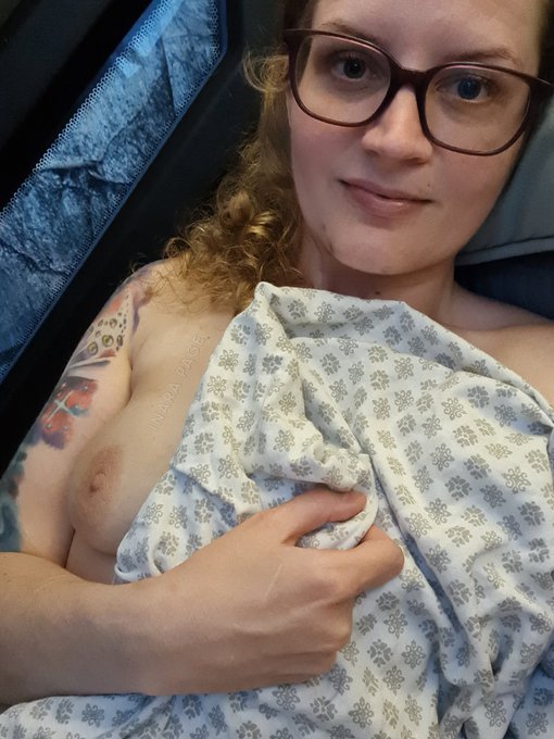 I'm chilling on a boat 🚢   Apparently still have dirt on my face, but couldn't be bothered cleaning up<a href="/tag/mvsales"class="tags"><span>#mvsales</span></a>