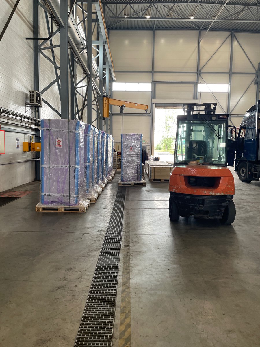 Elywhere tweet media