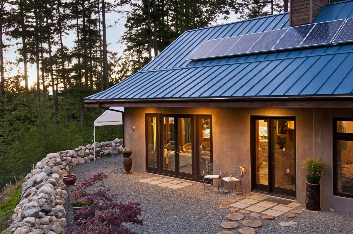 nzbuilders's tweet photo. Net-zero certified and inspired homes are more than a market trend–they’re helping pave the way for the future of homes and communities through future-forward, sustainable building.

Learn more in our latest blog post: https://t.co/V2JWxM0qoM

#netzero #netzeroready https://t.co/eqOZr25lAb