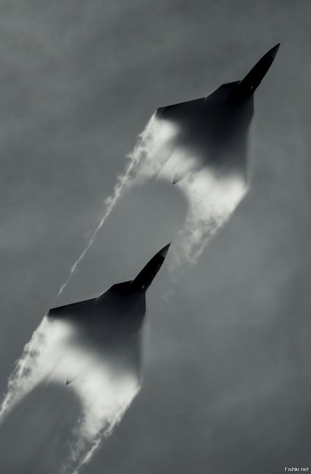 Su-57 Stealth Fighter: News #8 - Page 13 FXAtYM-X0AIanXR?format=jpg&name=small