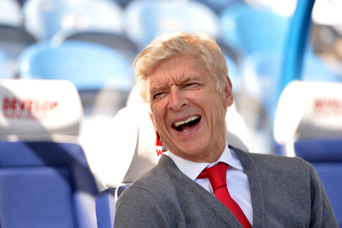 UPYOURARSENAL04's tweet image. Arsene Wenger: "Have Tottenham closed the gap on Arsenal? Last time I checked they were still 4 miles and 11 Titles away."

Le Prof😄😄
