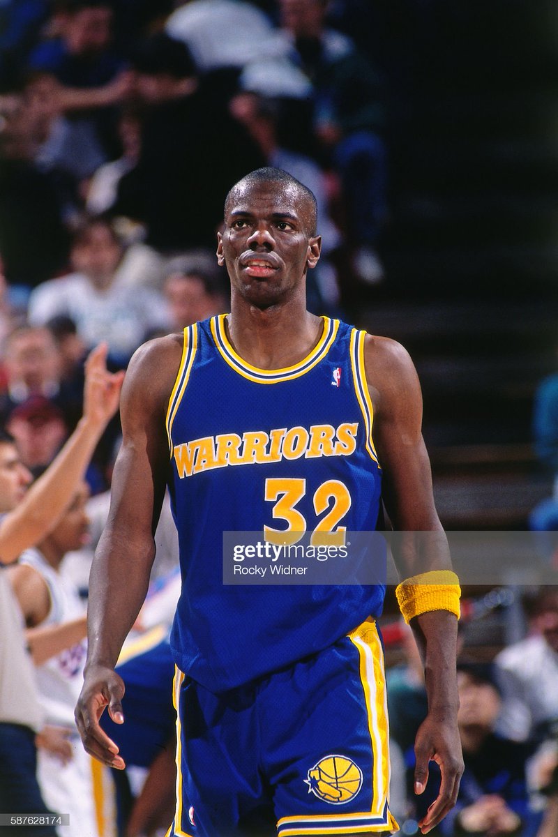 Mo1922's tweet photo. @Tyrone_Hill1990 @DoncicForMVP https://t.co/Ik71XjkXLD