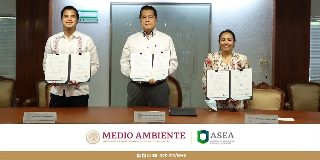 acarrizales_'s tweet photo. La @agencia_asea impulsa la colaboración con las instituciones académicas. Hoy correspondió a la @UJAT con quienes trabajaremos para reforzar los planes de estudio en temas de #SeguridadIndustrial, Operativa y Protección al #MedioAmbiente en el #SectorHidrocarburos. https://t.co/z09aLAf2fi