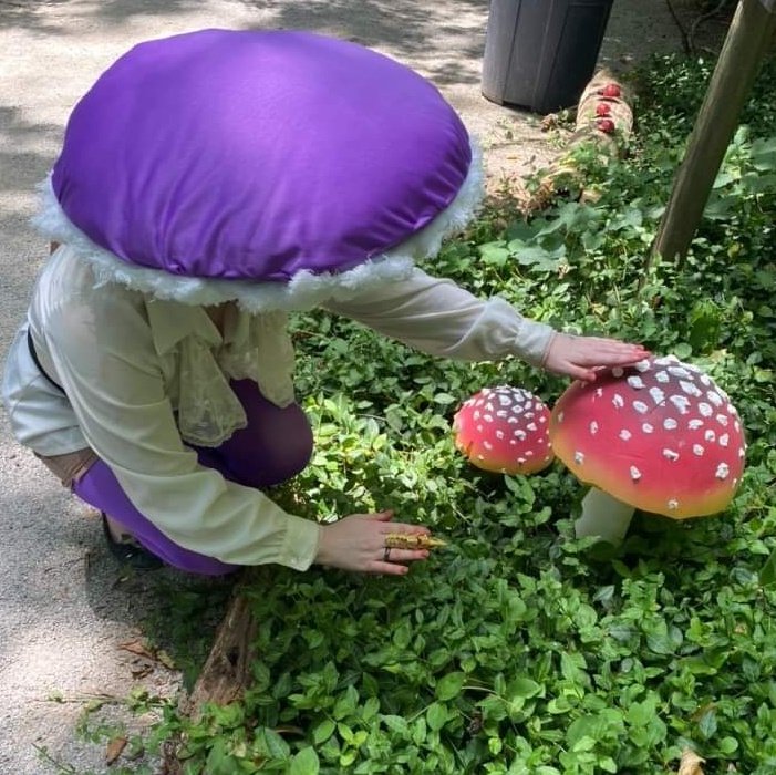 Cryptic_Atlas's tweet photo. Am I a Cryptic or a Mushroom friend? The answer...yes. All of the above!!!
#yourlocalcryptic #renfaire https://t.co/9j7nROcpTE