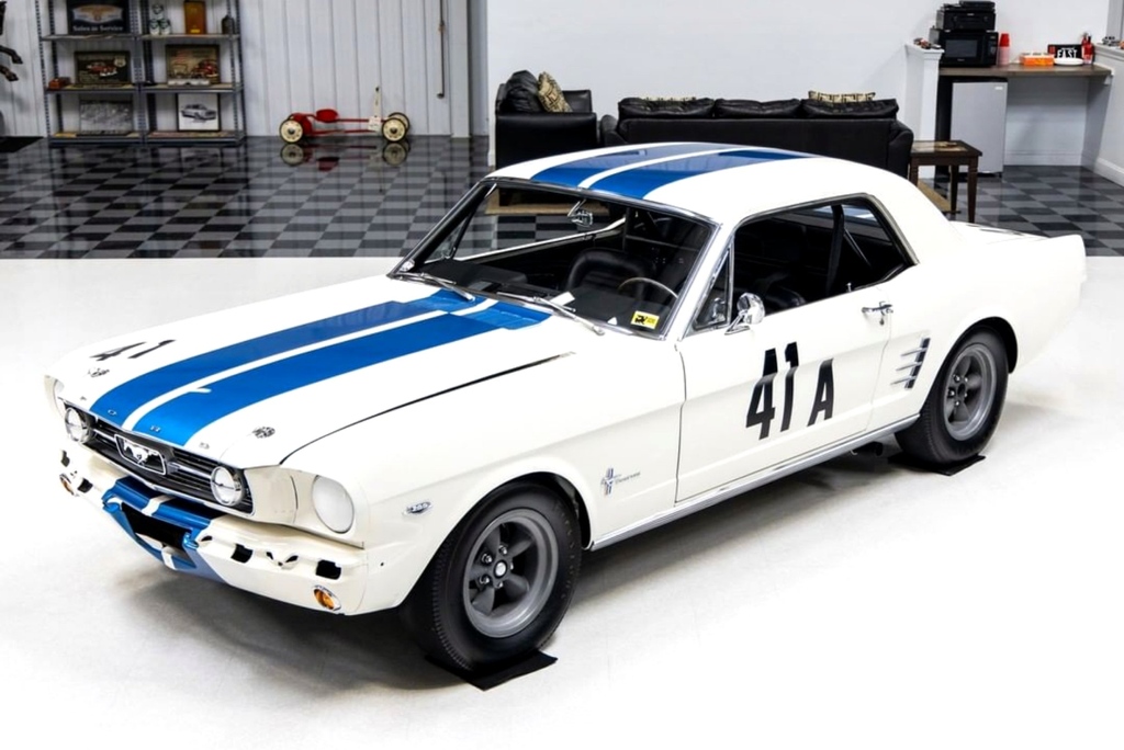 SportsCarMarket's tweet photo. A 1966 Shelby Group II Mustang will be shown at the Owls Head Transportation Museum on July 7.
Learn more about this car here: https://t.co/Ui5uSNGnkK
#shelby #carrollshelby #shelbymustang #mustangshelby #classicmustang #mustang #owlsheadmuseum #newenglandautoauction https://t.co/EDaV2ZE0LD