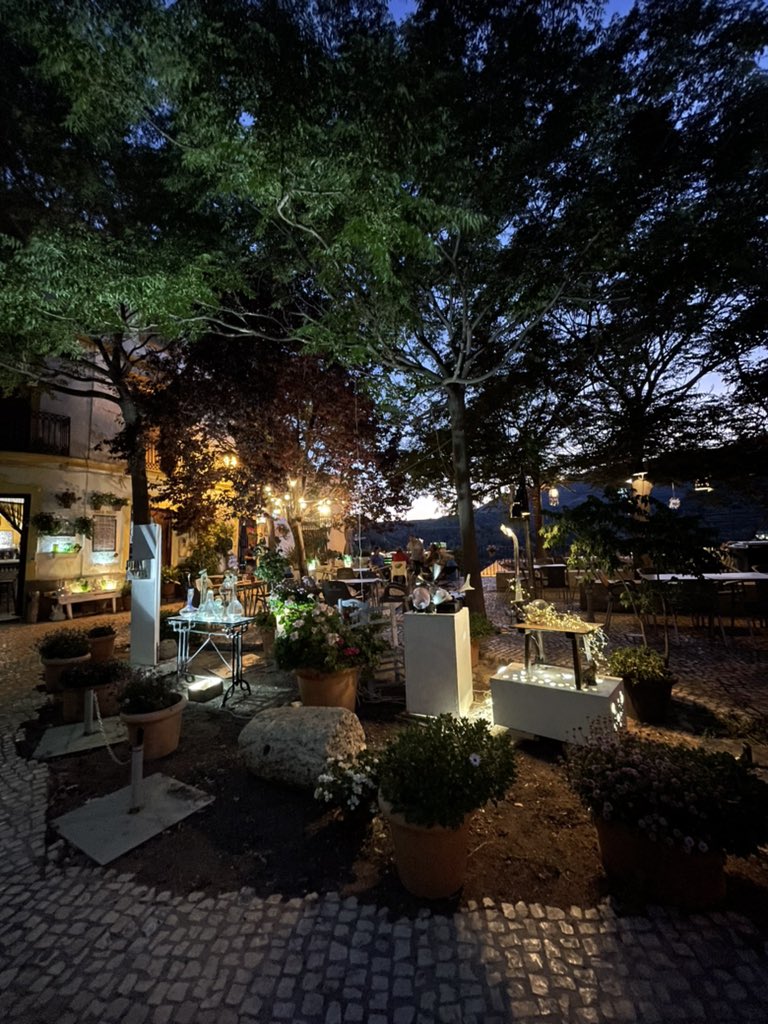 Chicos, chicas. Tengo un problema. Llevo solo 4 horas aquí y Castril ya me ha robado el corazón.