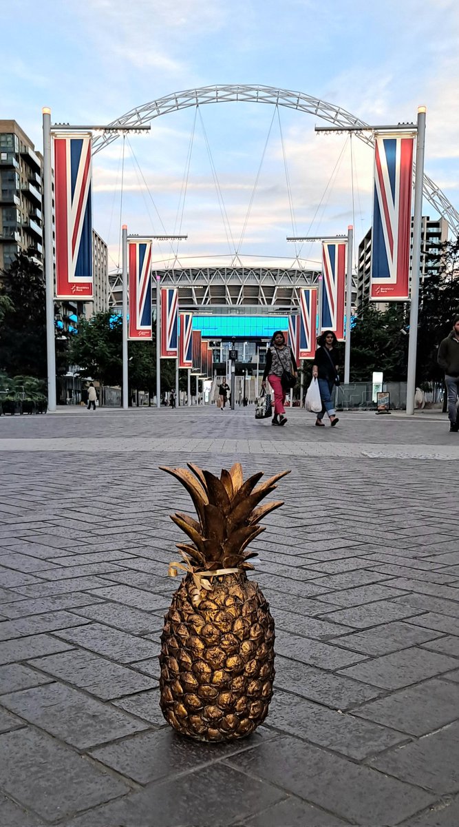 Possibly the biggest win for Scotland at Wembley since 1999? Absolutely thrilled that <a href="/ClaypitsLnr/">Hamiltonhill Claypits LNR</a> won a <a href="/festivalofplace/">Festival of Place</a> #pineapples award tonight. Some amazing shortlisted projects.@LUCtweeting <a href="/scottishcanals/">Scottish Canals</a> <a href="/SustransScot/">Sustrans Scotland</a> <a href="/GI_Scotland/">Green Infrastructure Scotland</a> <a href="/Timberplay_Mark/">Timberplay Scotland</a> <a href="/Glasgow_Canal/">Glasgow Canal Co-op</a>