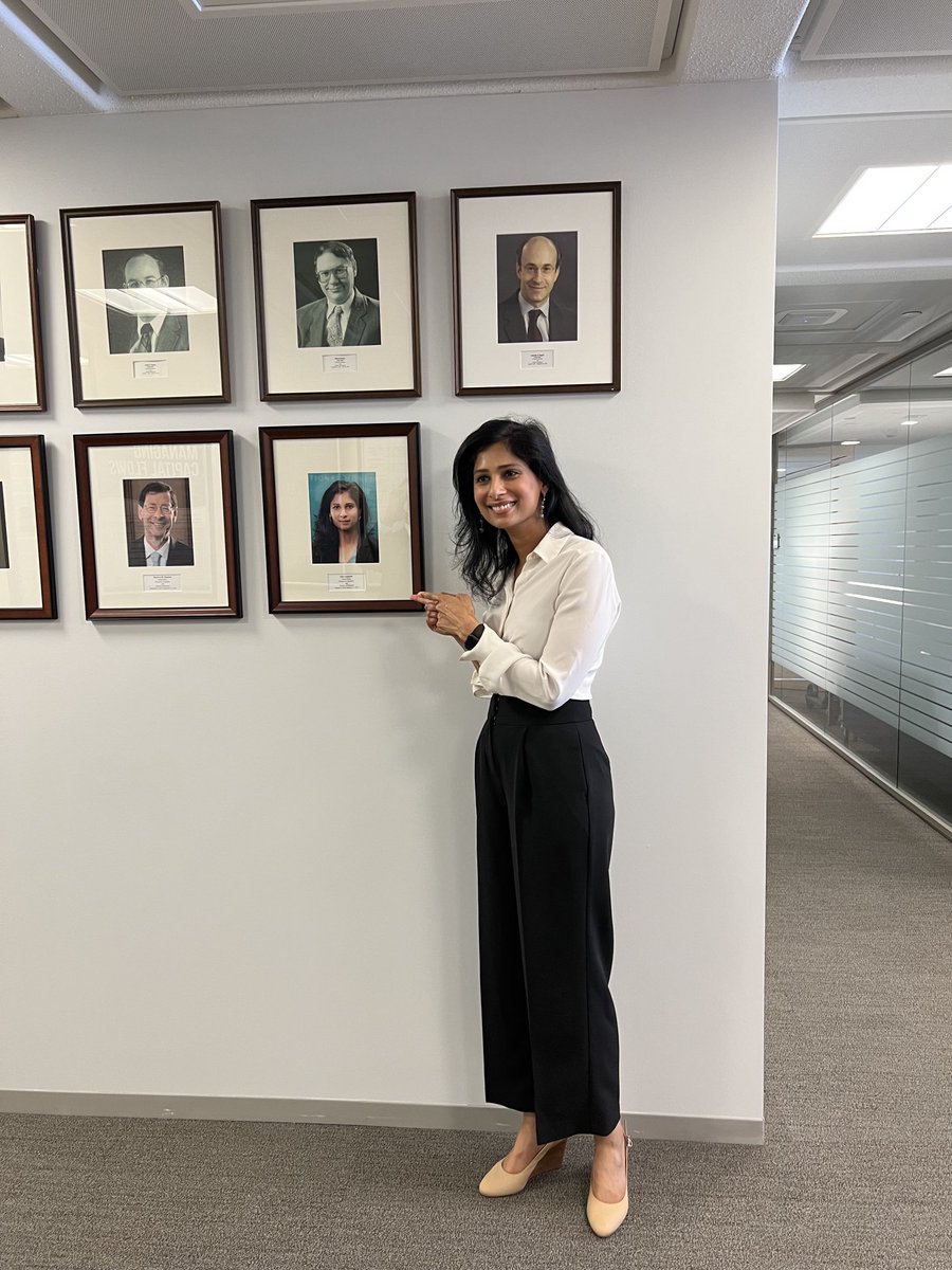 Breaking the trend 👊💥…I joined the wall of former Chief Economists of the IMF 😀