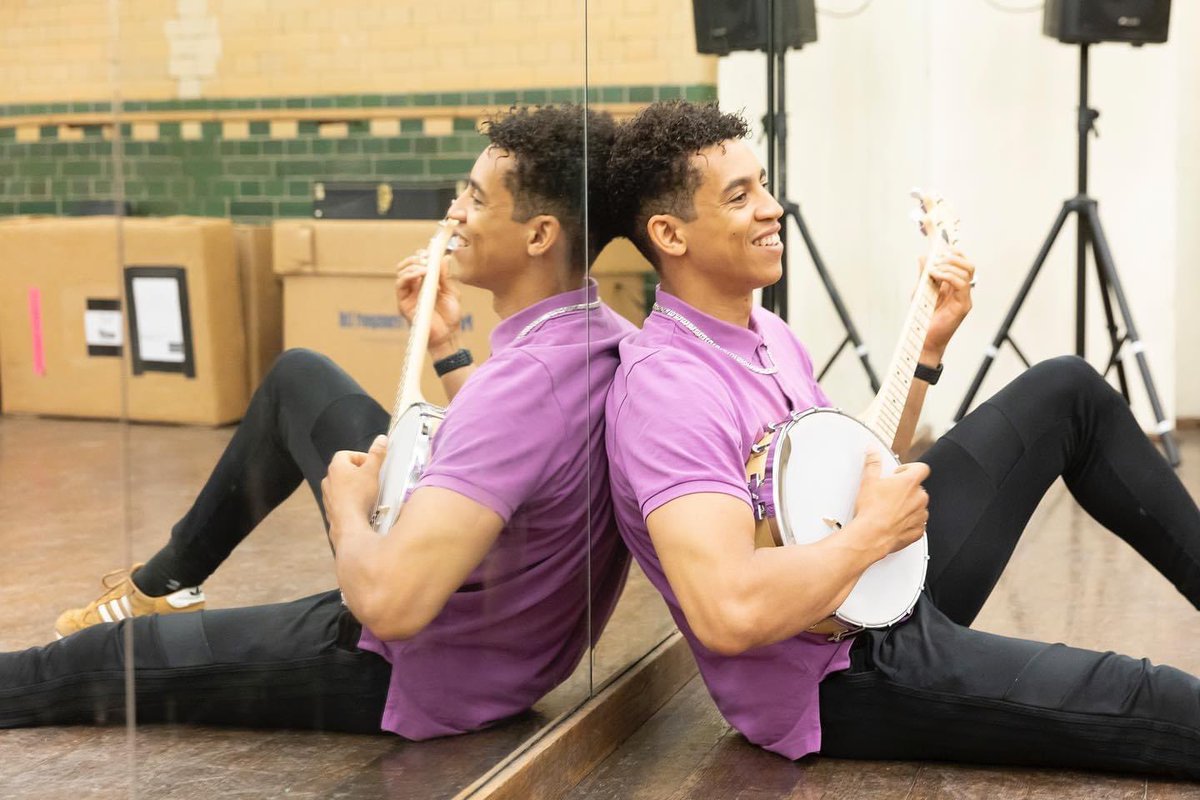 N1CKW1NSTON's tweet photo. HALF A SIXPENCE 
Rehearsal Pics 
@KHTheatre https://t.co/18Ef9olMly