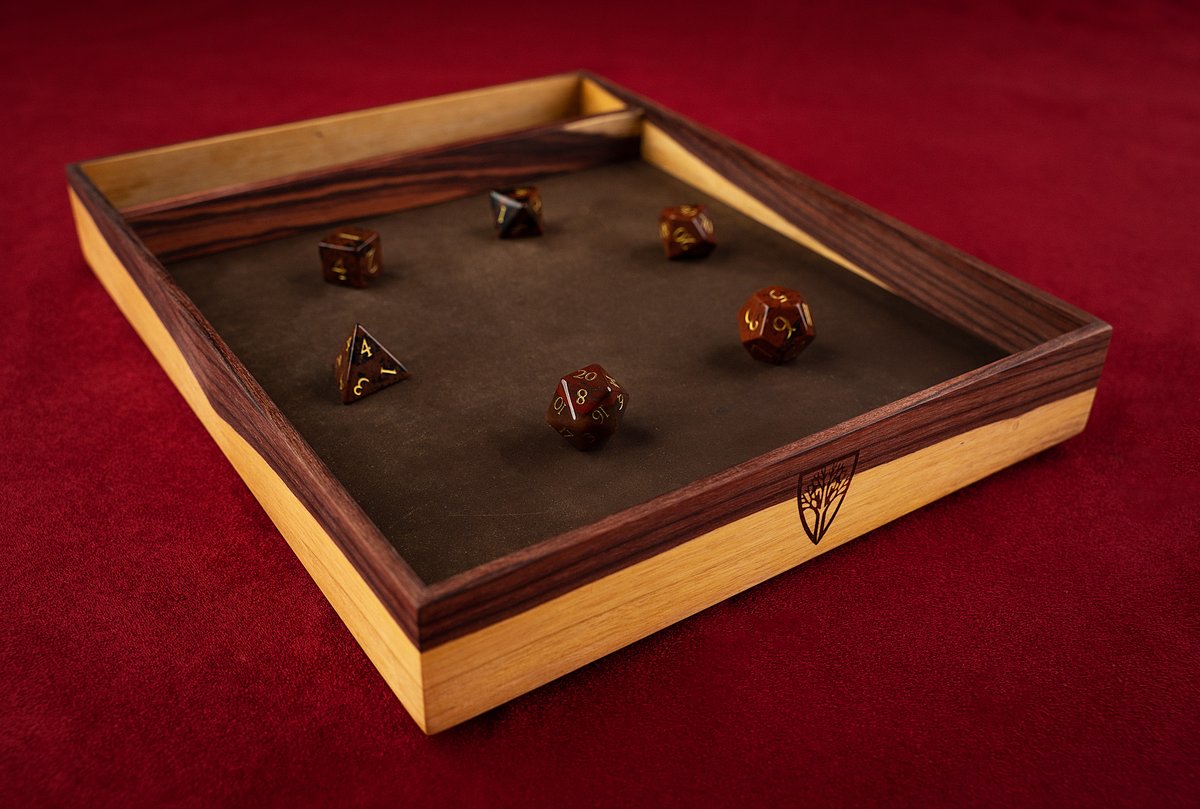⭐ BIG Giveaway ⭐

Allow us grace you with this beautiful and rare Kingwood Tabletop Tray. It's unique blond streaks are truly fit for royalty 👑

(Rules posted below 👇)
#WyrmwoodWednesday #dnd #giveaway #dice