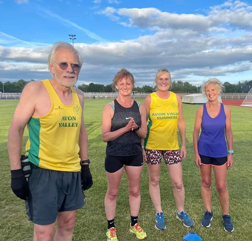 AvonValleyRun's tweet photo. Tonight AVR enjoyed their annual track championships at @BathSpaUni with races from 100m to 3000m, a relay and a 3 legged race!
Our Youth division had a great time racing against the seniors too. #track #running #Bath 

📸 By Jay Sims-Bagshaw https://t.co/wL7iEjorgv