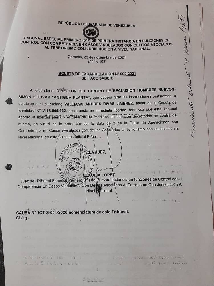 estara_y's tweet photo. Mi Hermano Preso Politico Capitán Williams Rivas Jimenez tiene la Boleta de Excarcelacion  y el Ministerio Penitenciario 7 meses en Desacato  al cumplido de la Orden del Tribunal por no existir Responsabilidad Penal. Se encuentra Bajo una Privación Extrajudicial. https://t.co/xr58ARvjoc
